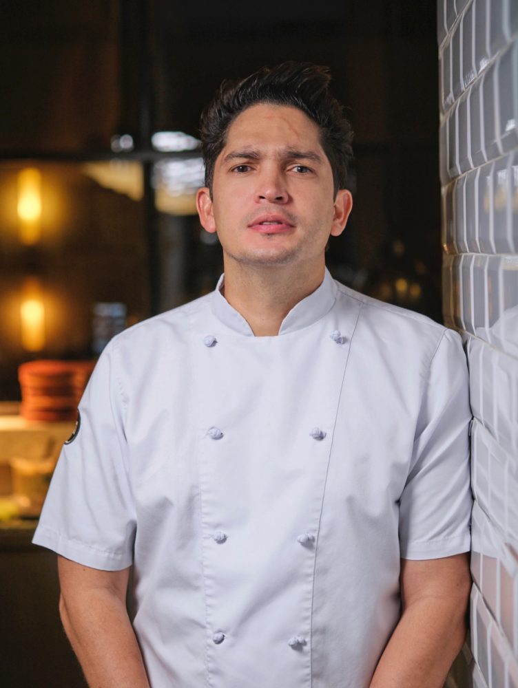 Manuel-Mendoza-2-752x1000 - Manuel Restaurante en Barranquilla: una biografía atravesada por el Caribe colombiano