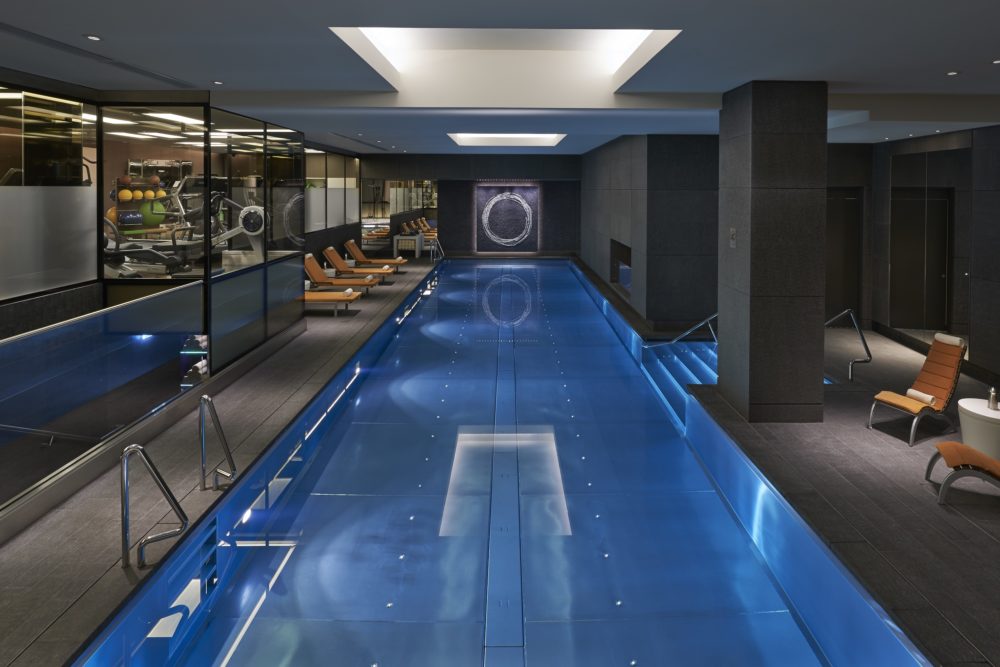 Swimming-Pool-at-Mandarin-Oriental-Hyde-Park-London-1mb-1000x667 - Hoteles de lujo en Londres: Mandarin Oriental Hyde Park