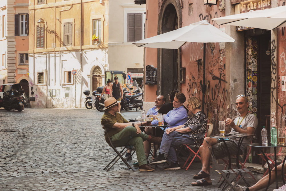 bar-en-Roma-1000x667 - ¿Viajas a Roma? Ten en cuenta estos consejos