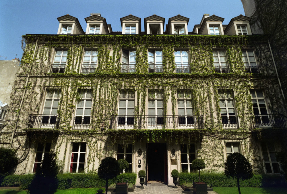 san-valentin-2025-le-pavillon-de-la-reine-1000x675 - San Valentín: 3 hoteles románticos en París