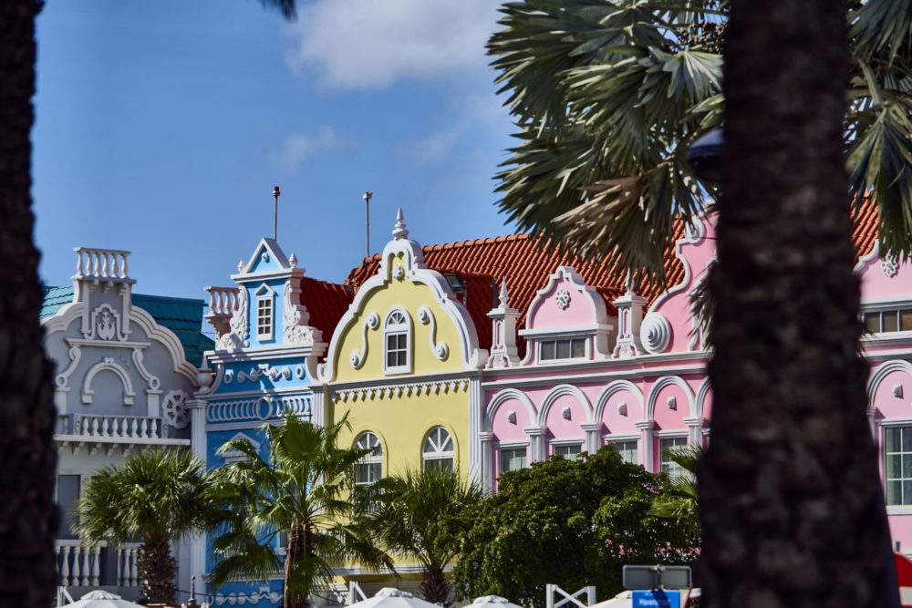 Plaza-Daniel-Leo--1000x667 - Aruba, el mejor destino con la mejor playa del Caribe