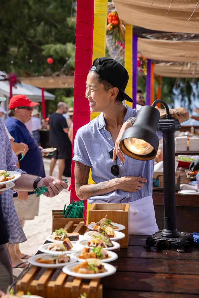 The-Beach-Bash-Chef-Kristen-Kish-667x1000 - Cayman Cookout: un festival en el paraíso