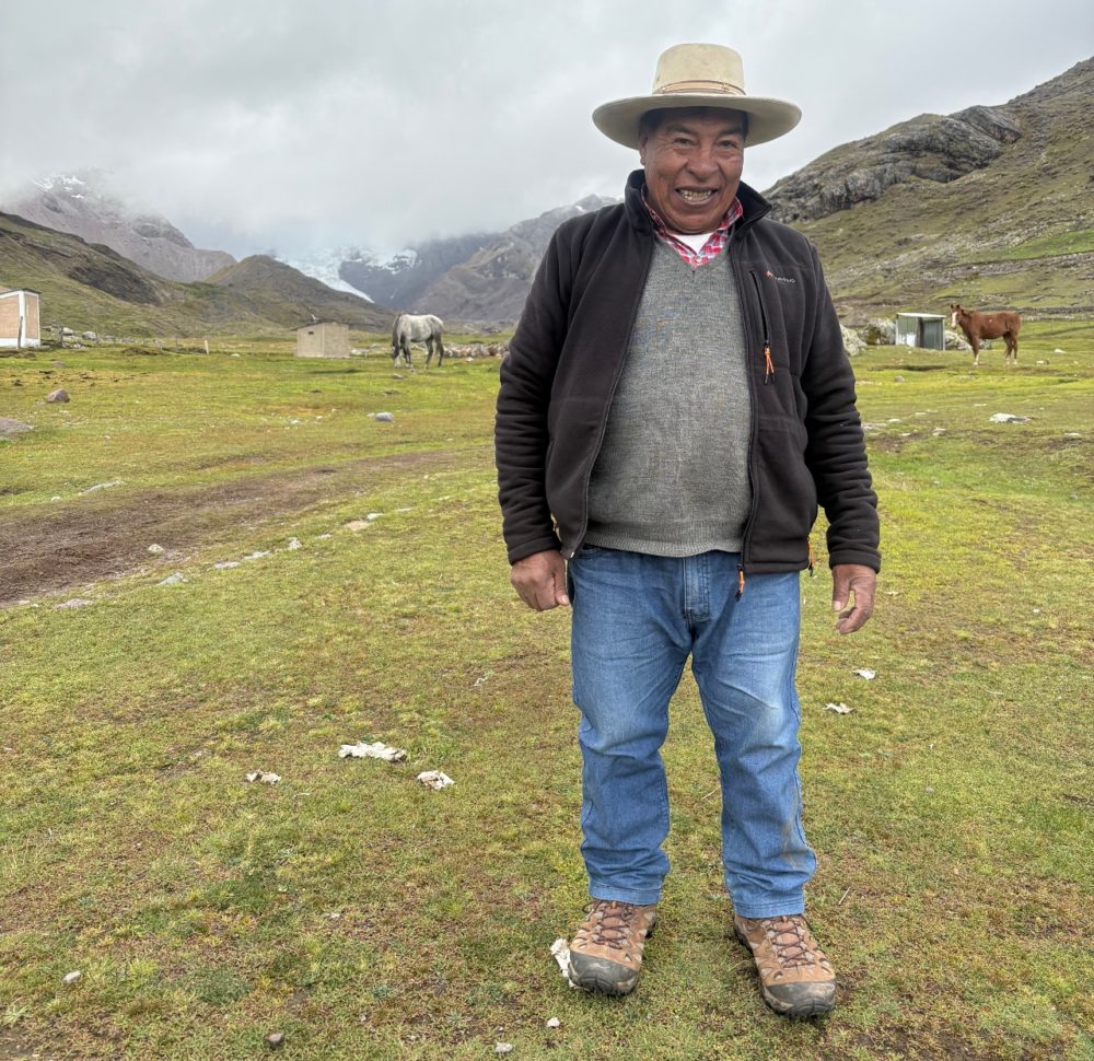 Pablo-Crespin-12890-1000x970 - Esta laguna glaciar de ensueño en la cordillera del Ausangate te dejará sin palabras