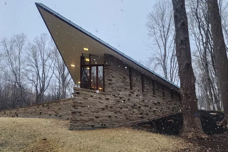 La última casa diseñada por Frank Lloyd Wright ya está terminada y puedes alquilarla