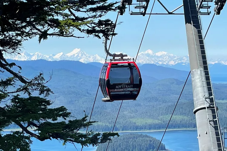 TAL-icy-strait-point-gondola-ICYSTRAITPOINTGVA2025-71e0d5eb332a4ed284ab51ded55daa7d - Este es el primer destino de cruceros privados en Alaska