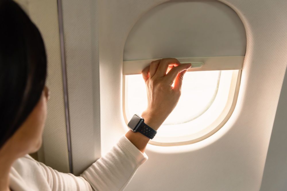 ¿Es malo hacerse un facial justo antes de un vuelo? Esto dicen los expertos