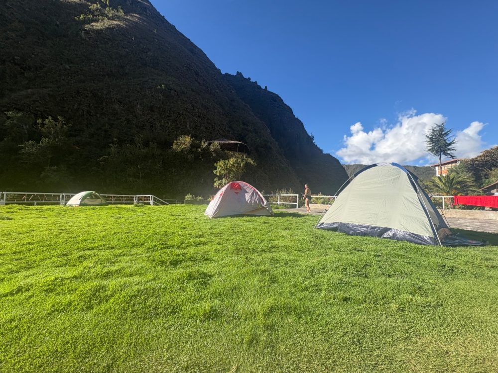 CAMPING-2-1000x750 - Relájate en estas aguas termales a tres horas de Cusco 