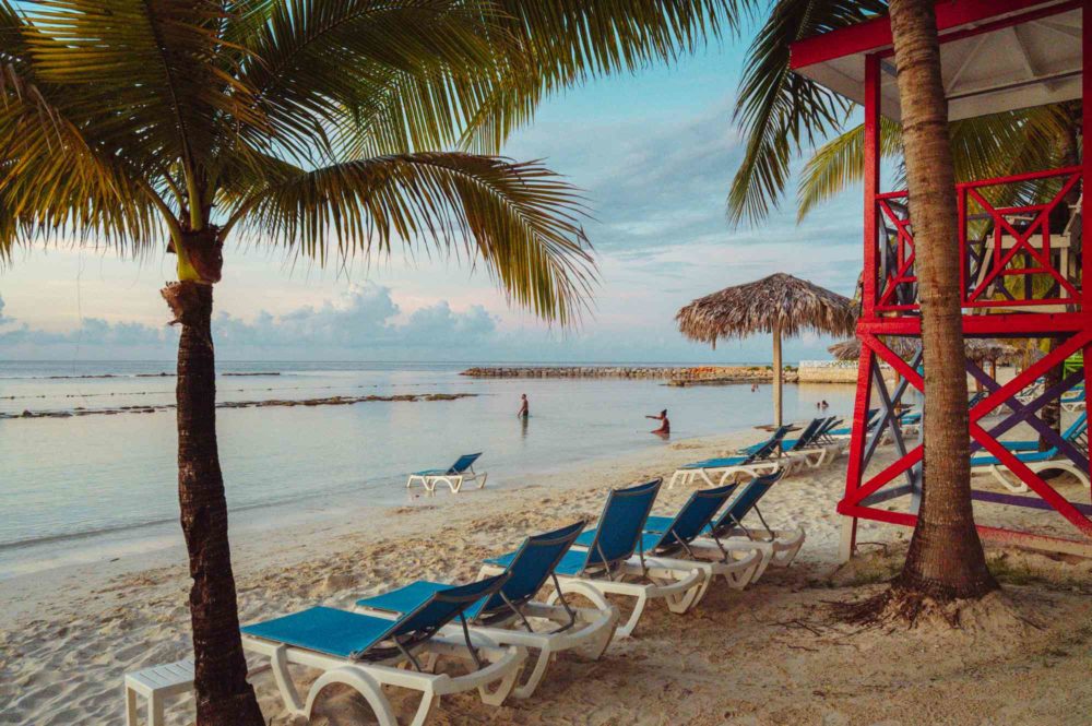 ¿Sueñas con un viaje al Caribe? Revisa las alertas de viaje antes de reservar tu vuelo