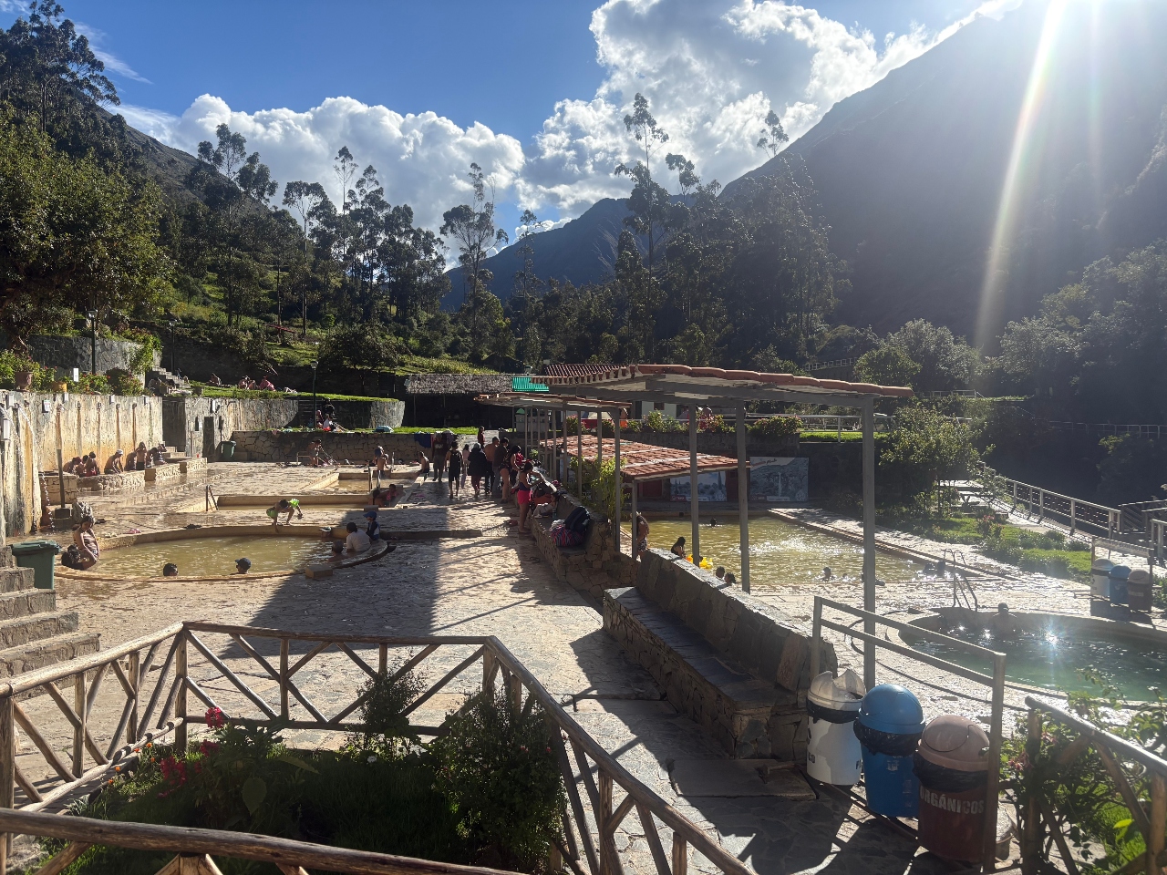 Relájate en estas aguas termales a tres horas de Cusco 