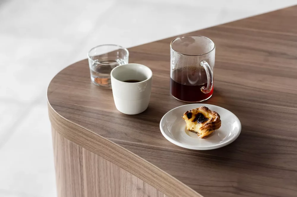 TAL-coffee-tobys-estate-coffee-roasters-australia-WRLDBESTCOFFEE0325-a9dcf4ddb8244eef88f23db2b2141ffd-1000x665 - Este café de barrio acaba de ser nombrado la "mejor cafetería del mundo". Y no, no está en Italia