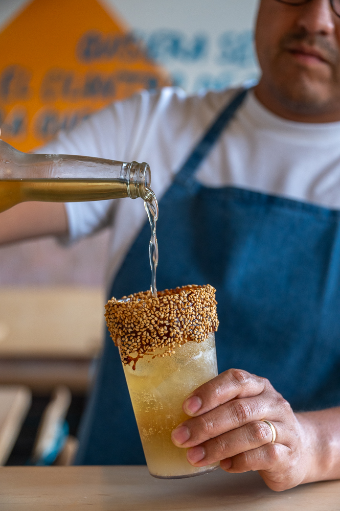 michelada-Apapacho-Taqueria-Washington-DC - Pride en Washington DC: orgullo LGBTQ+ todo el año