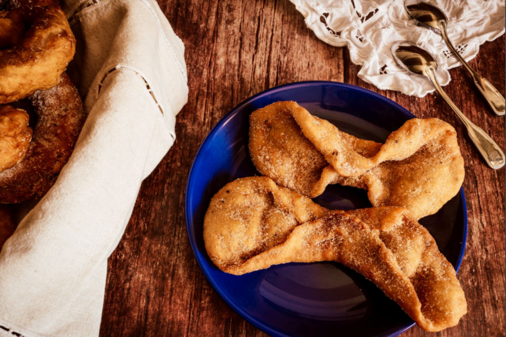 semana-santa-sevilla-comida-1000x666 - Semana Santa en Sevilla: Hotel Lobby, en donde todo ocurre 