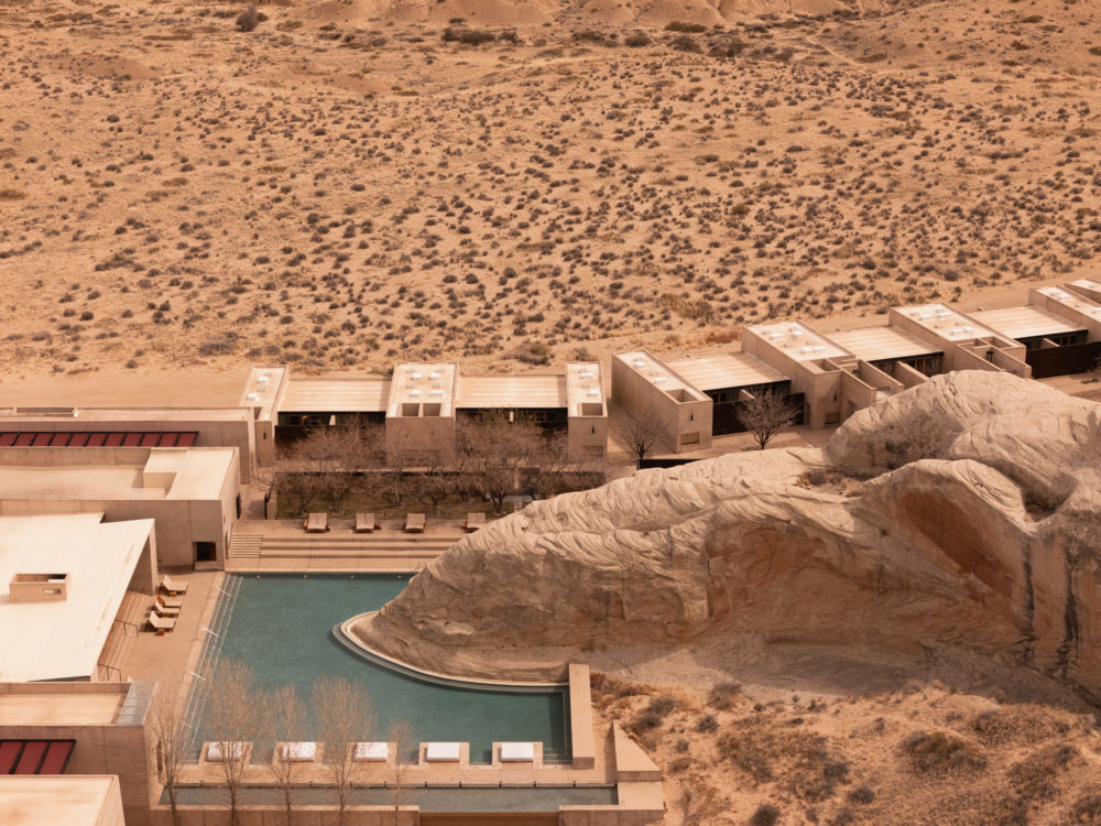 Amangiri-Travel-Lisure-14-1000x750 - Tierra Sagrada: un viaje por el alma del suroeste de Estados Unidos