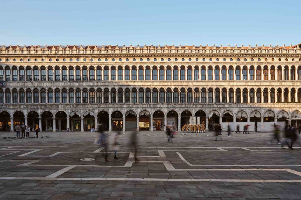Venecia redibuja su historia: las Procuratie Vecchie renacen como un vibrante centro de arte contemporáneo
