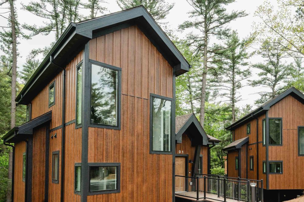 Dormir en la copa de los árboles (con jacuzzi y sauna)