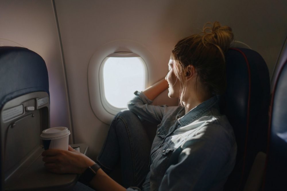 vuelo-en-avion-1000x666 - Esta podría ser la forma más barata de viajar en avión