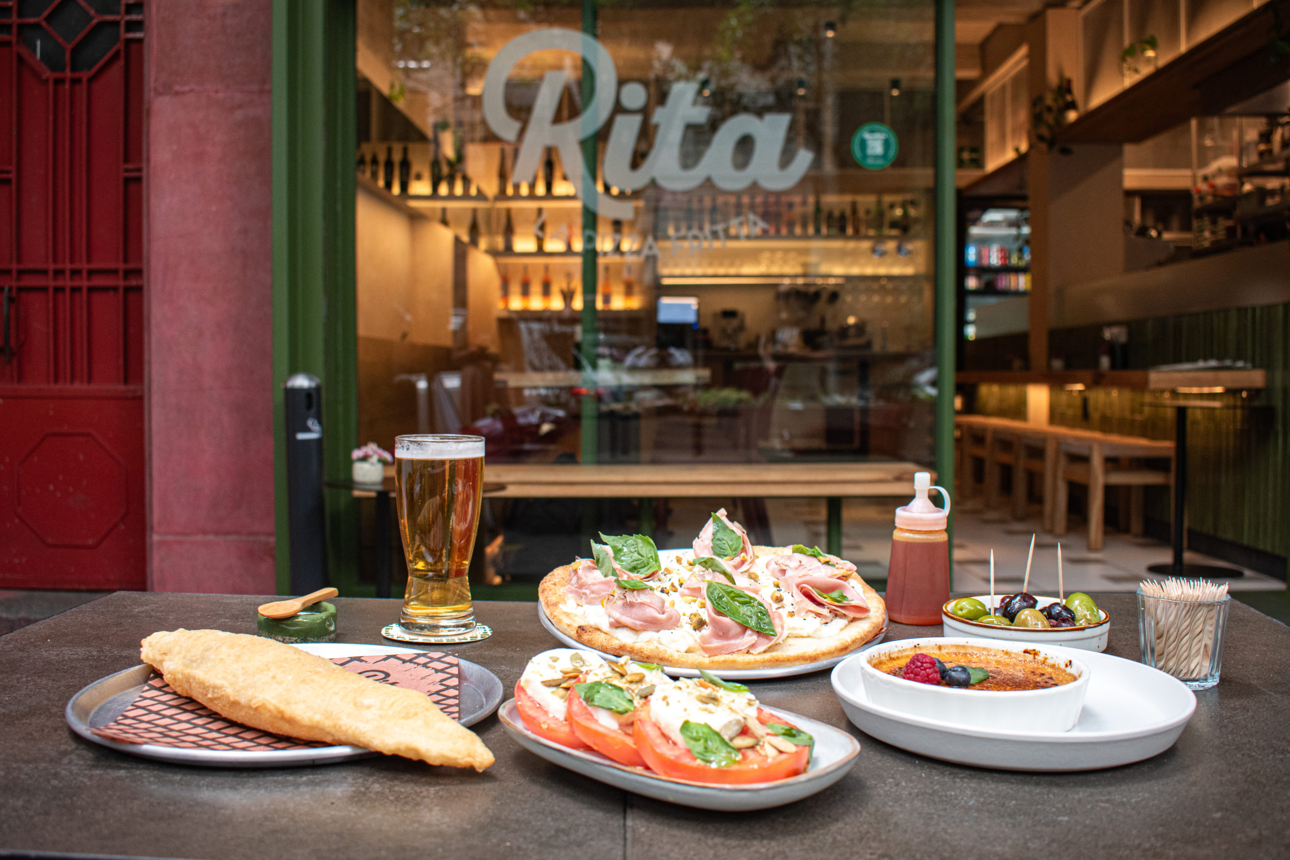Rita la Pizza Fritta: el secreto napolitano que conquistó la Condesa Rita la Pizza Fritta: el secreto napolitano que conquistó la Condesa