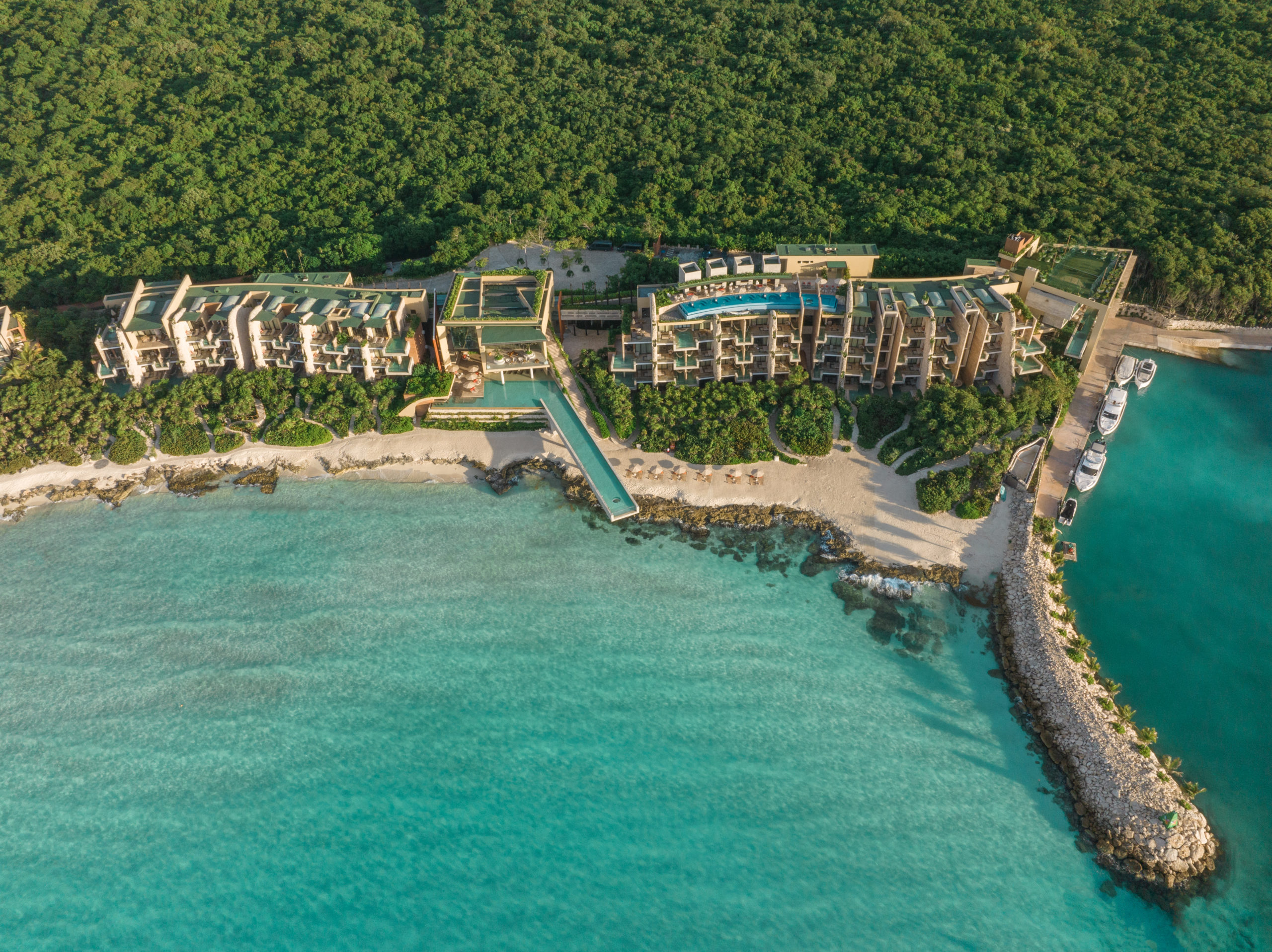La Casa de la Playa, lujo consciente y experiencias sublimes en la Riviera Maya La Casa de la Playa, lujo consciente y experiencias sublimes en la Riviera Maya