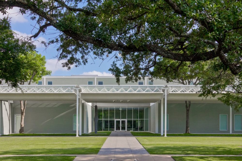 Menil_Collection_Main_Building_Su7GmPzb6t6v7rTrX-haDwr18q0ABlZBh_rgb_l-1000x667 - Esta es la guía infalible para visitar Houston en solitario