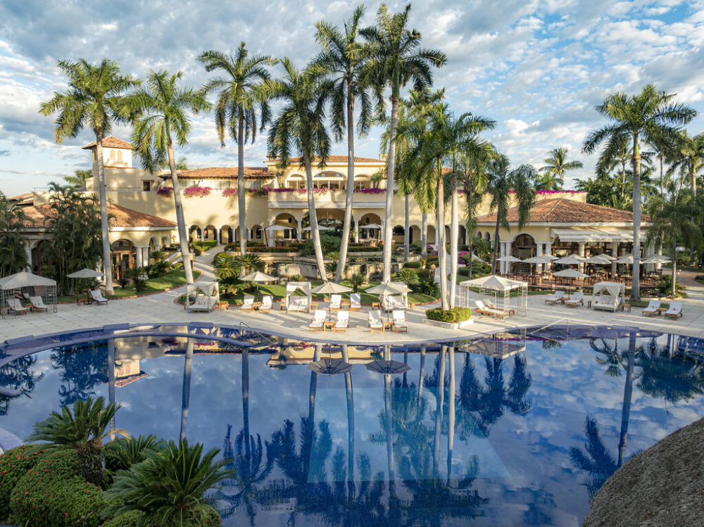 Velas Resorts será tu plan perfecto para celebrar este verano