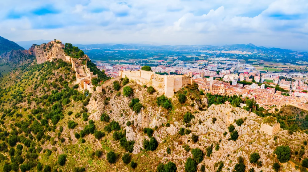 castillo-de-xativa-1000x559 - Descubre cinco lugares con encanto (y no tan populares) en la Comunidad Valenciana
