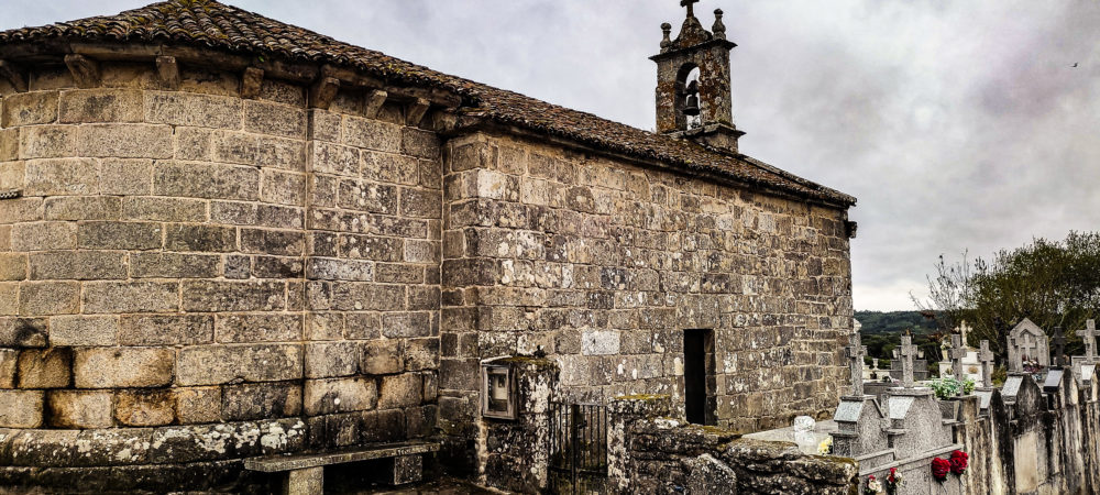 iStock-2164250021-1000x450 - Prepara la mochila y las botas: todo lo que necesitas saber sobre el Camino de Santiago