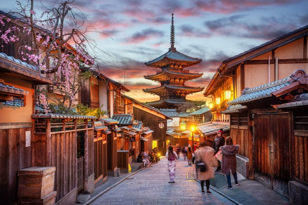 pagoda-en-kyoto-1000x666 - Este viaje de 11 días es la forma más lujosa de explorar las joyas ocultas de Japón