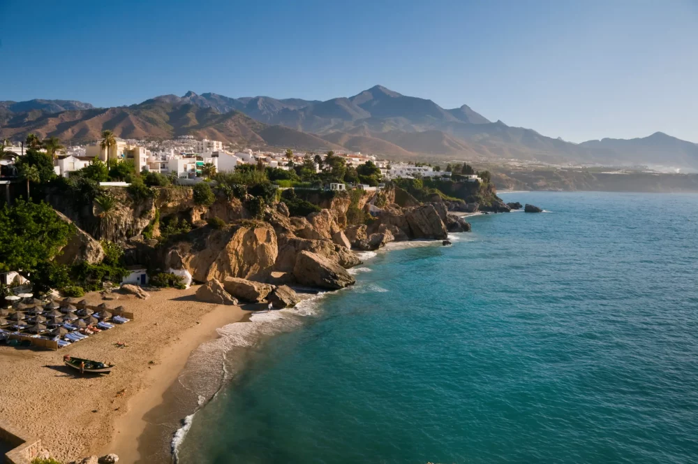 Costa del Sol: las playas que no te puedes perder este verano