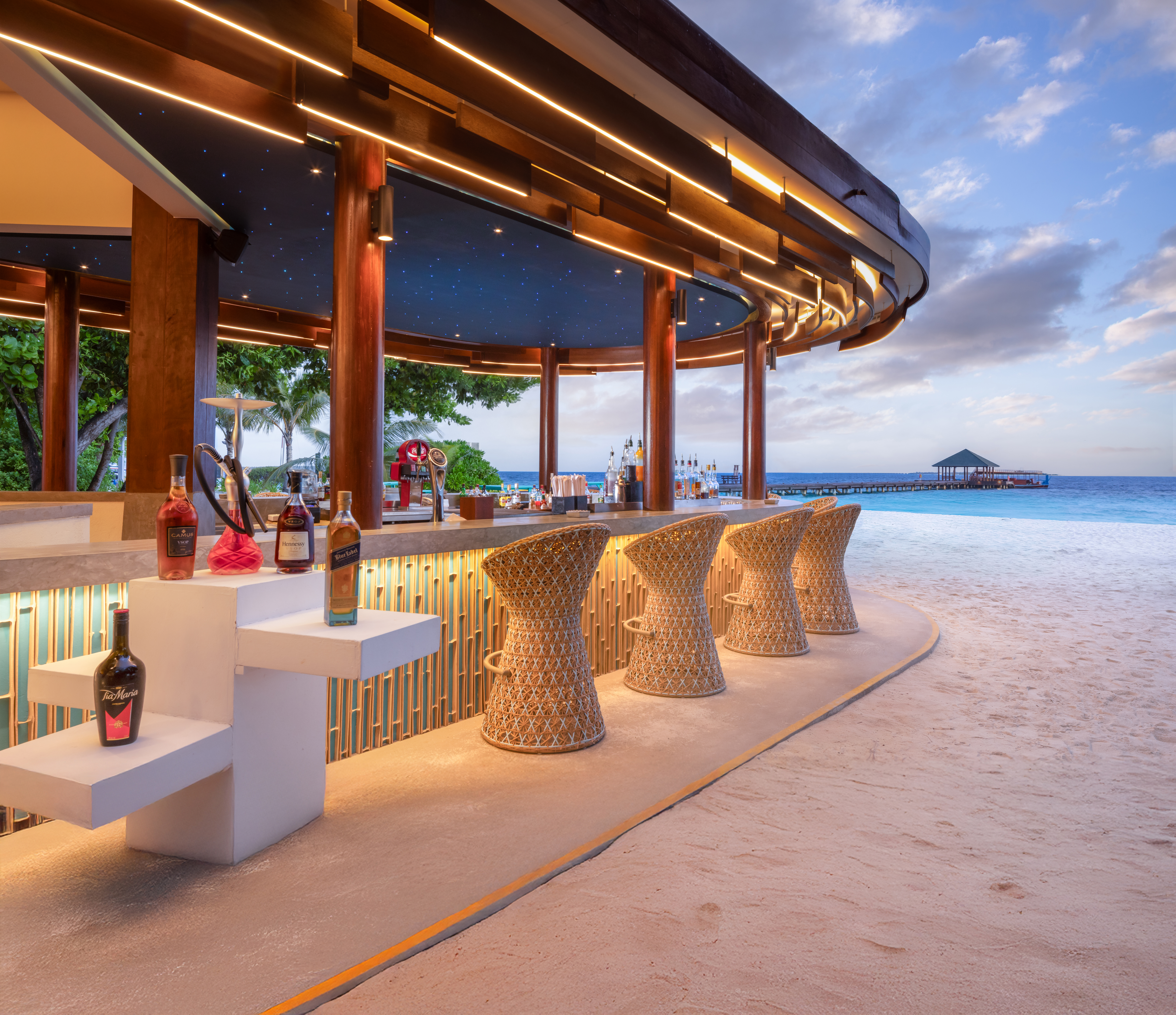 2-Meedhupparu - Cambia la nieve por arena en Adaaran Resorts en Las Maldivas
