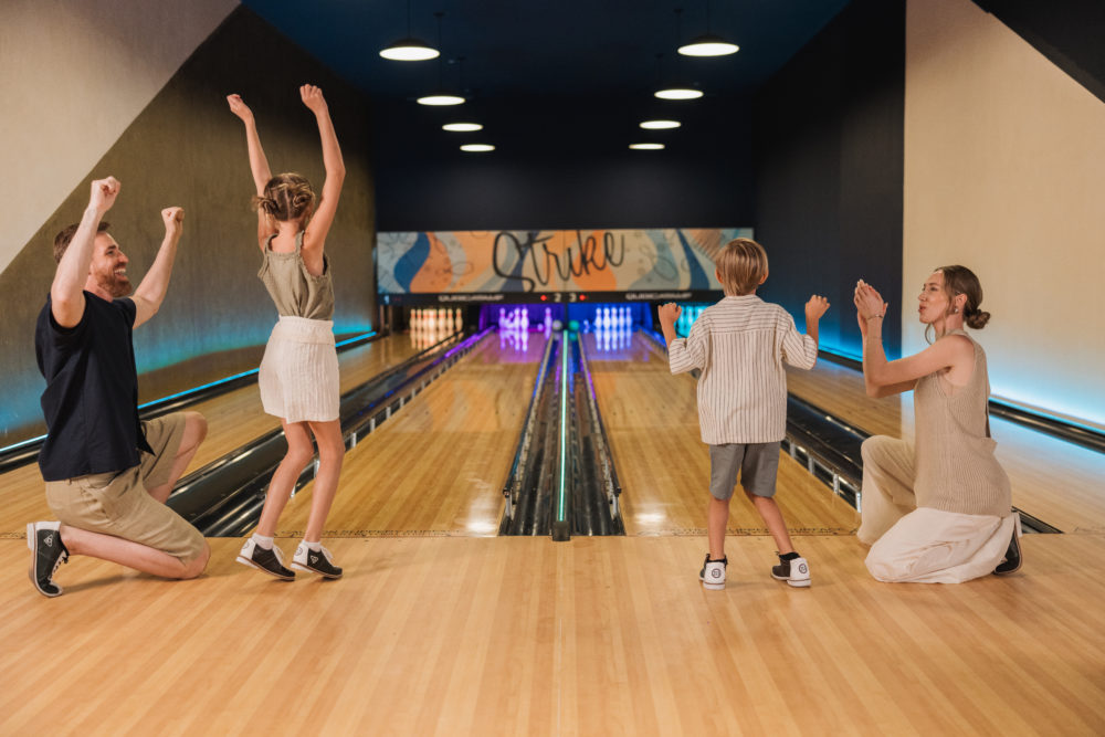 AVA-LifeStyle-Bowling-75_000-1000x667 - AVA Resort Cancun, el paraíso familiar que buscabas
