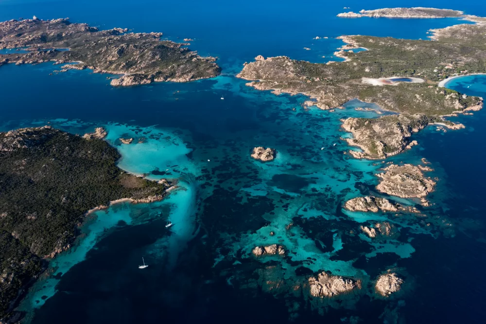 archipielago-maddalena-1000x666 - Los siete planes imprescindibles para una escapada a Cerdeña