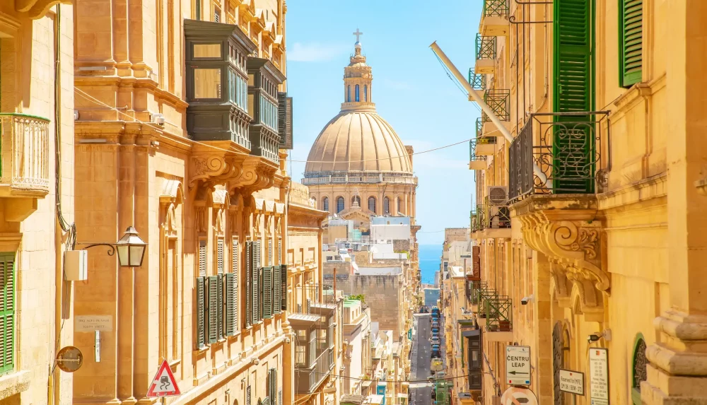 la-valleta-1000x573 - Malta, el destino mediterráneo que siempre sorprende por su belleza