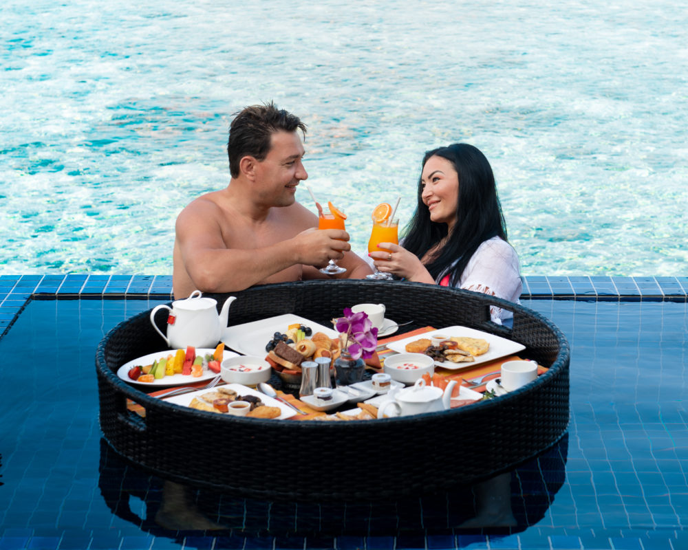 3-1000x800 - Vive una Navidad con atardeceres en la playa en Adaaran Prestige Vadoo y Water Villas en Las Maldivas