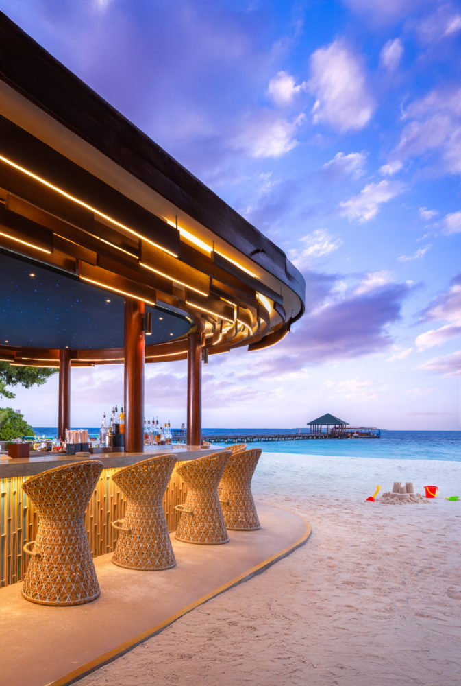 4-Adaaran-Select-Meedhupparu-673x1000 - Tienes que vivir una Navidad tropical en Las Maldivas con Adaaran Resorts