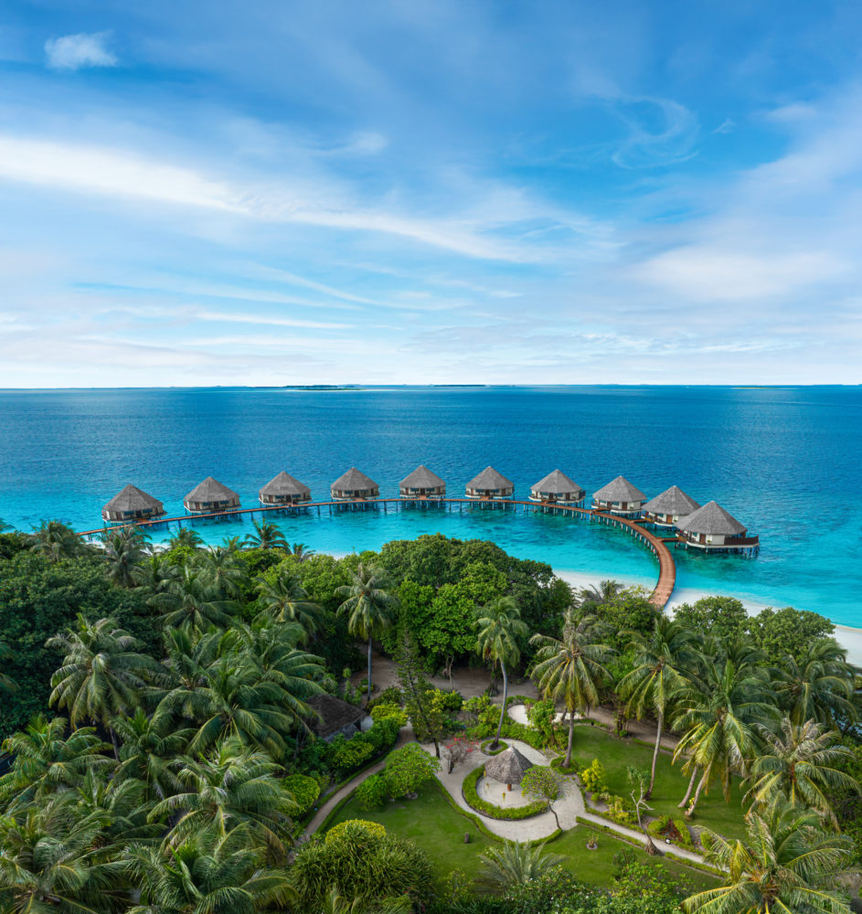 Vive una Navidad con atardeceres en la playa en Adaaran Prestige Vadoo y Water Villas en Las Maldivas