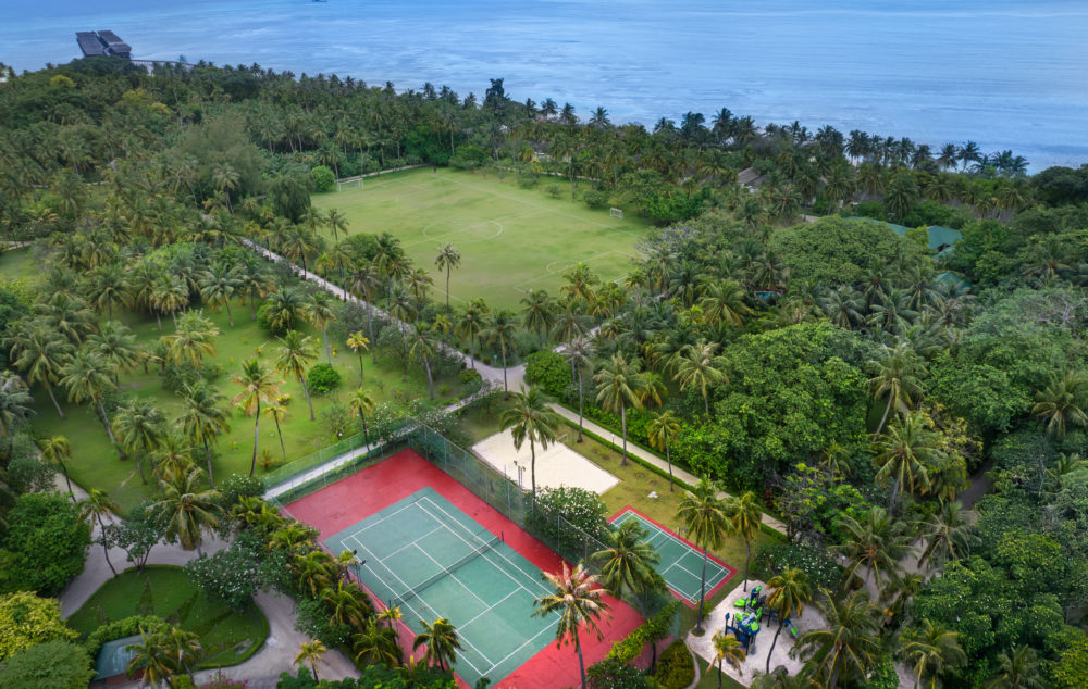 8-DRONE-6-1000x634 - Tienes que vivir una Navidad tropical en Las Maldivas con Adaaran Resorts