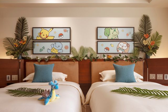 TAL-double-room-pokemon-beach-resort-grand-hyatt-tokyo-POKEMONSUITE0825-fba1d71a9b2040e89a0e466704fec171 - El Grand Hyatt Tokio se transforma en un hotel Pokémon para el verano: suites temáticas, menú exclusivo y regalos únicos