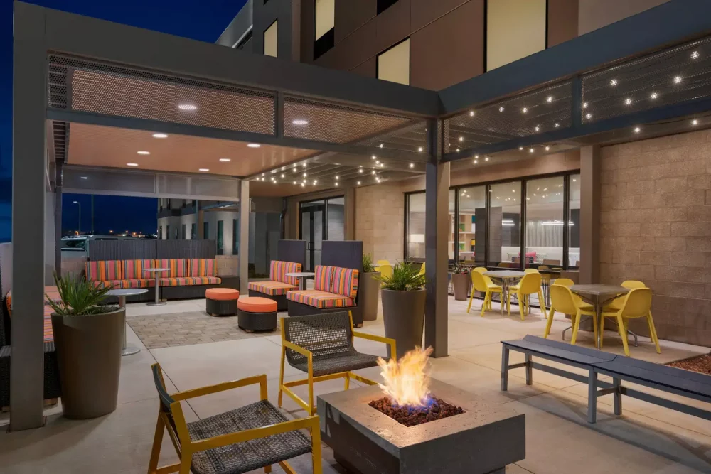 TAL-home2-suites-by-hilton-alamogordo-WHITESANDSNP0725-1bb7e0446f3c463d8d7d7262dc3d3688-1000x667 - Parque Nacional White Sands: un mar sin agua con dunas que brillan al atardecer