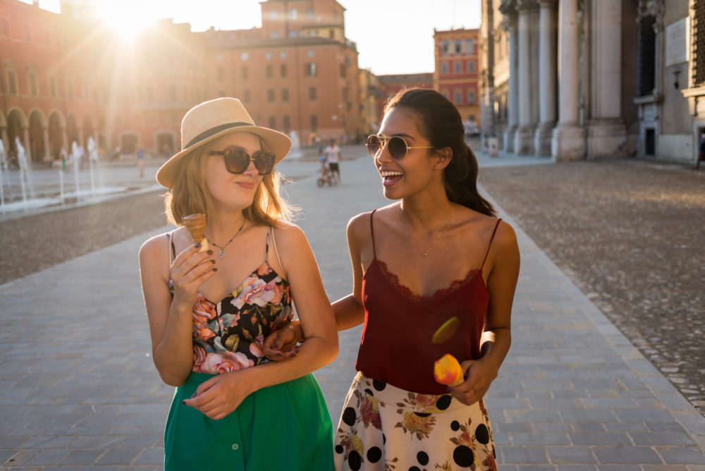 iStock-1146488948-1000x668 - ¿Cómo vestirte cuando viajas a Italia?