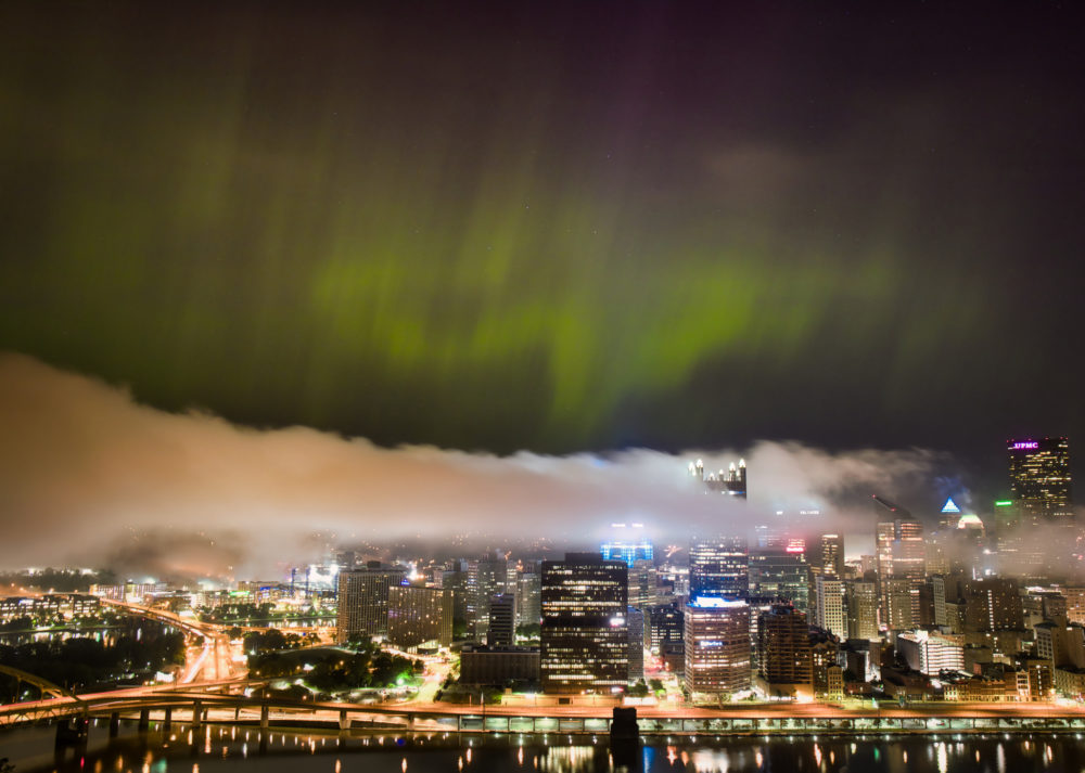 iStock-2158762735-1000x713 - Se esperan auroras boreales esta noche (y mañana) gracias a una rara tormenta solar (y podrán verse en casi la mitad de EE.UU.)