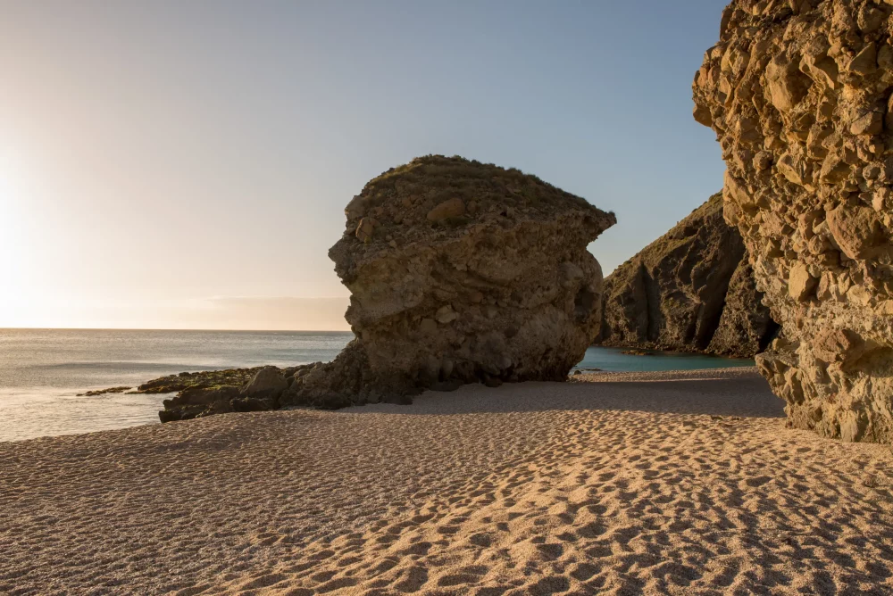 playa-de-los-muertos-carboneras-1000x668 - Las cinco mejores playas para este verano en Almería