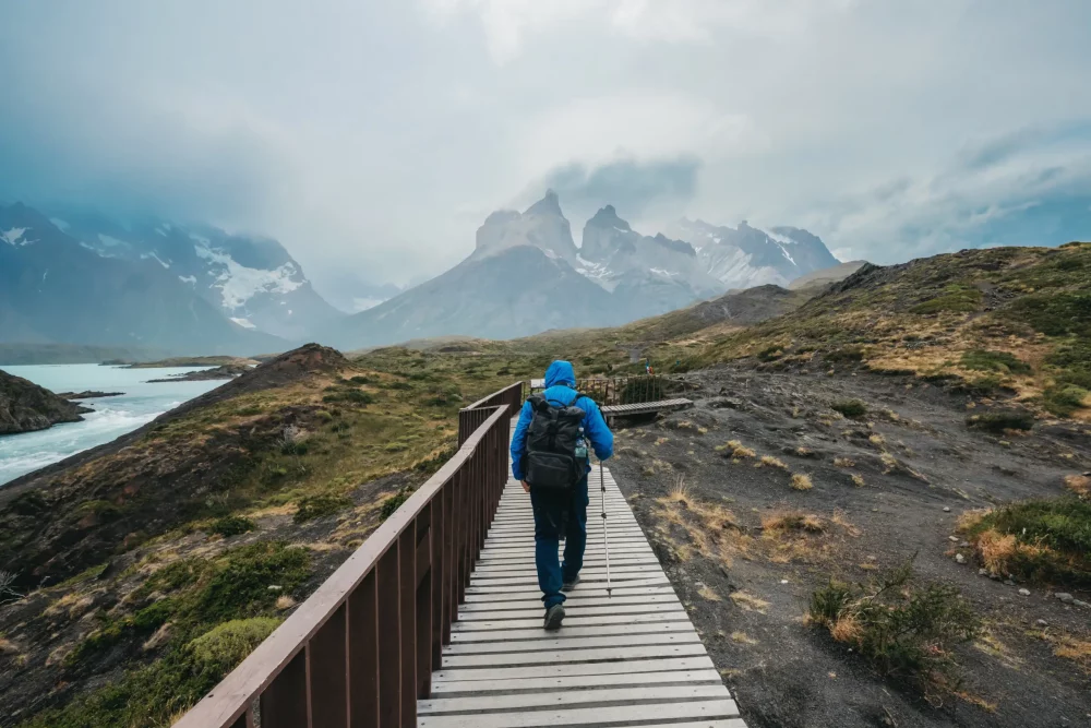 torres-del-paine-1000x667 - Los viajes a pie son tendencia: caminar para descubrir el mundo (y a uno mismo)