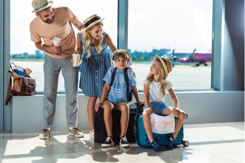 viaje-en-familia-1000x666 - Este es el aeropuerto más familiar del mundo