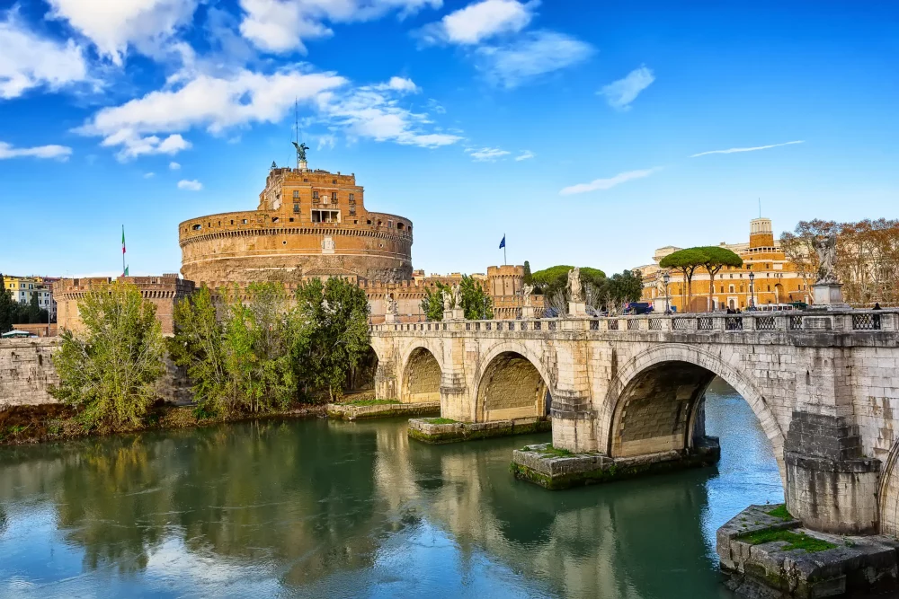 castillo-sant-angelo-roma-1000x667 - Vacaciones en Roma, todas las localizaciones reales de la película