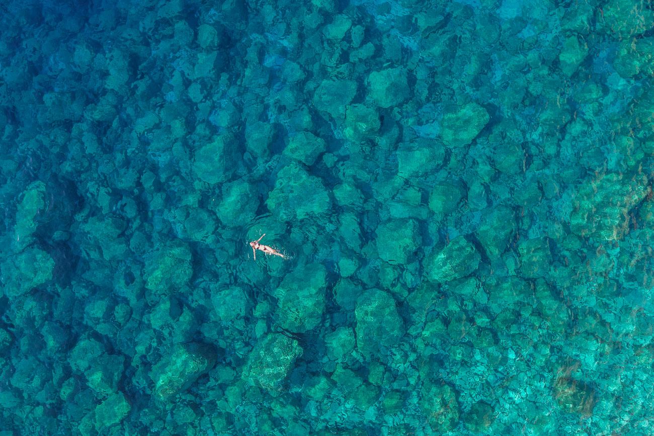 Dos caras del Egeo: contrastes de las islas griegas en Miconos y Folégandros