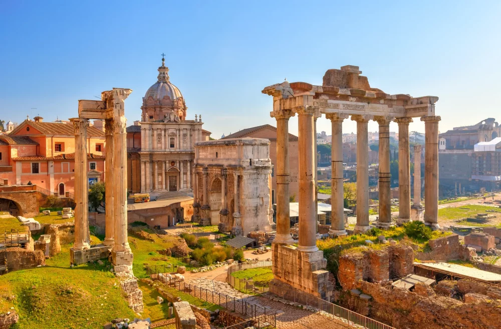 foro-romano-1000x657 - Vacaciones en Roma, todas las localizaciones reales de la película