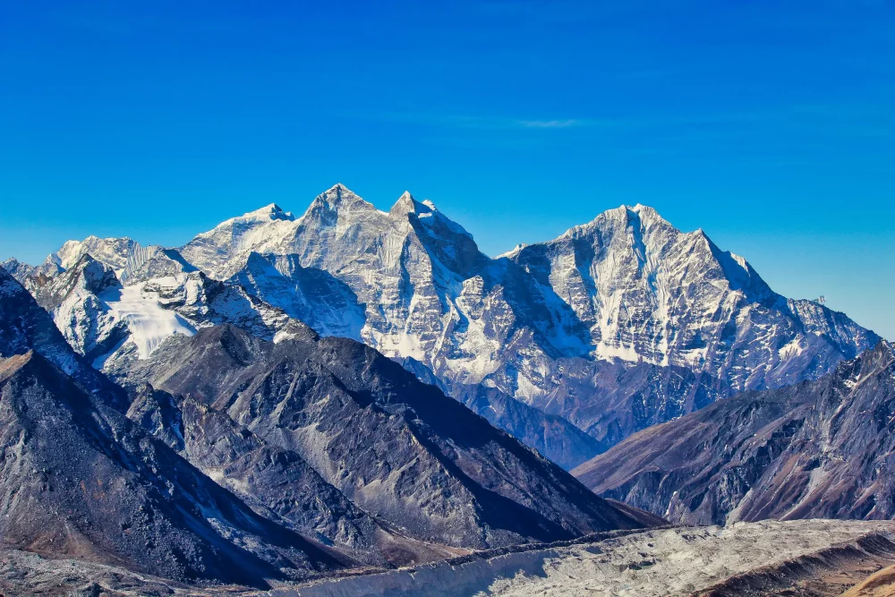 himalaya-1000x667 - Los cuerpos de los que nunca volvieron del Everest y que sirven de referencia a los alpinistas