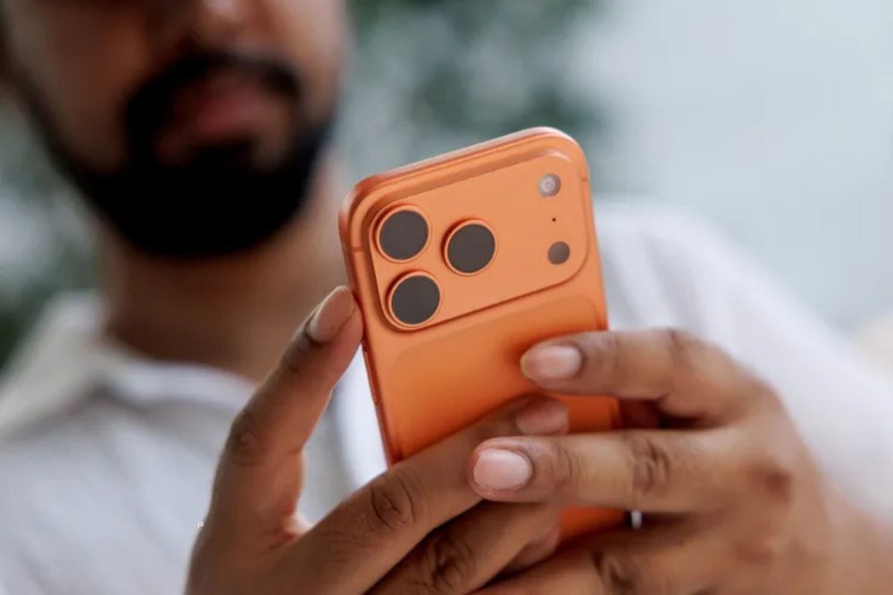 El nuevo iPhone Air de Apple funciona solo con eSIM. Y es un cambio radical para los viajeros