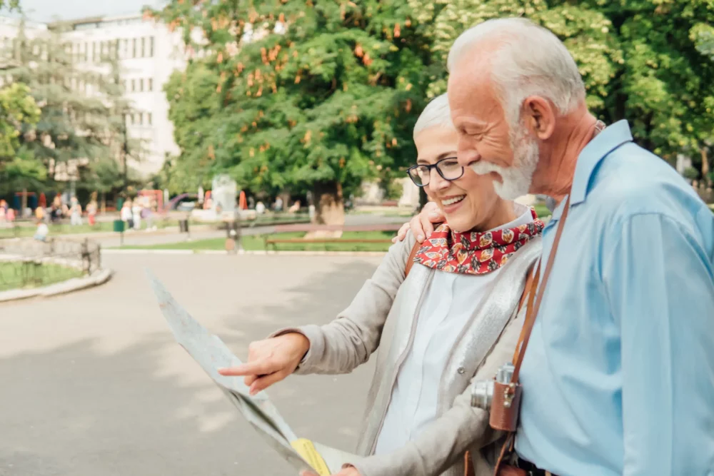 pareja-de-jubilados-turismo-1000x667 - Viajes del IMSERSO: requisitos, precios, destinos y cómo apuntarse