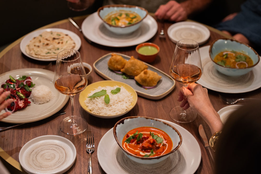 Hyatt-Ziva-Los-Cabos-Mahika-Family-Dinner-3-1000x667 - Hyatt Ziva Los Cabos: un oasis todo incluido para saborear el lujo